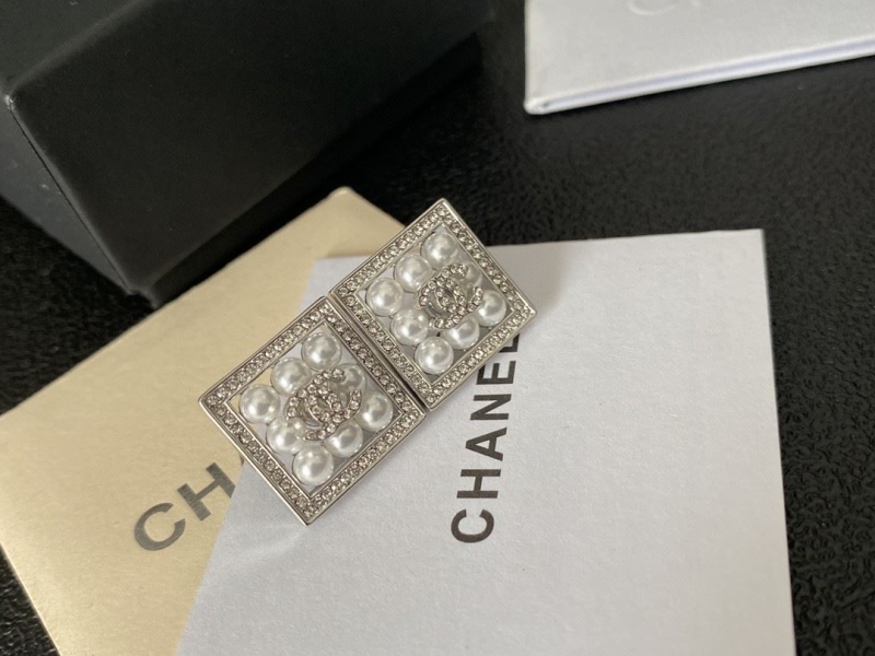Ch**el earrings